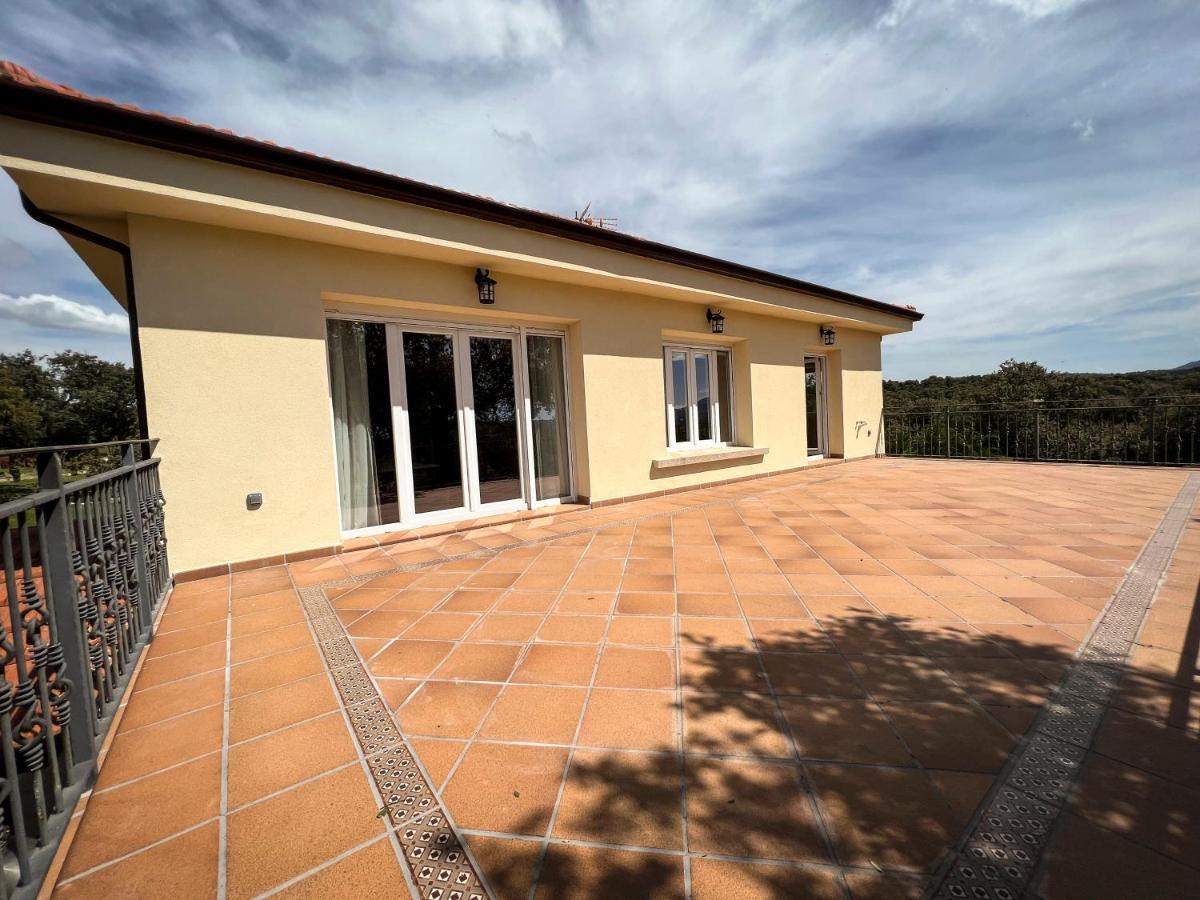 Adorable chalet en finca privada de 3 hectáreas Vila La Iglesuela Exterior foto