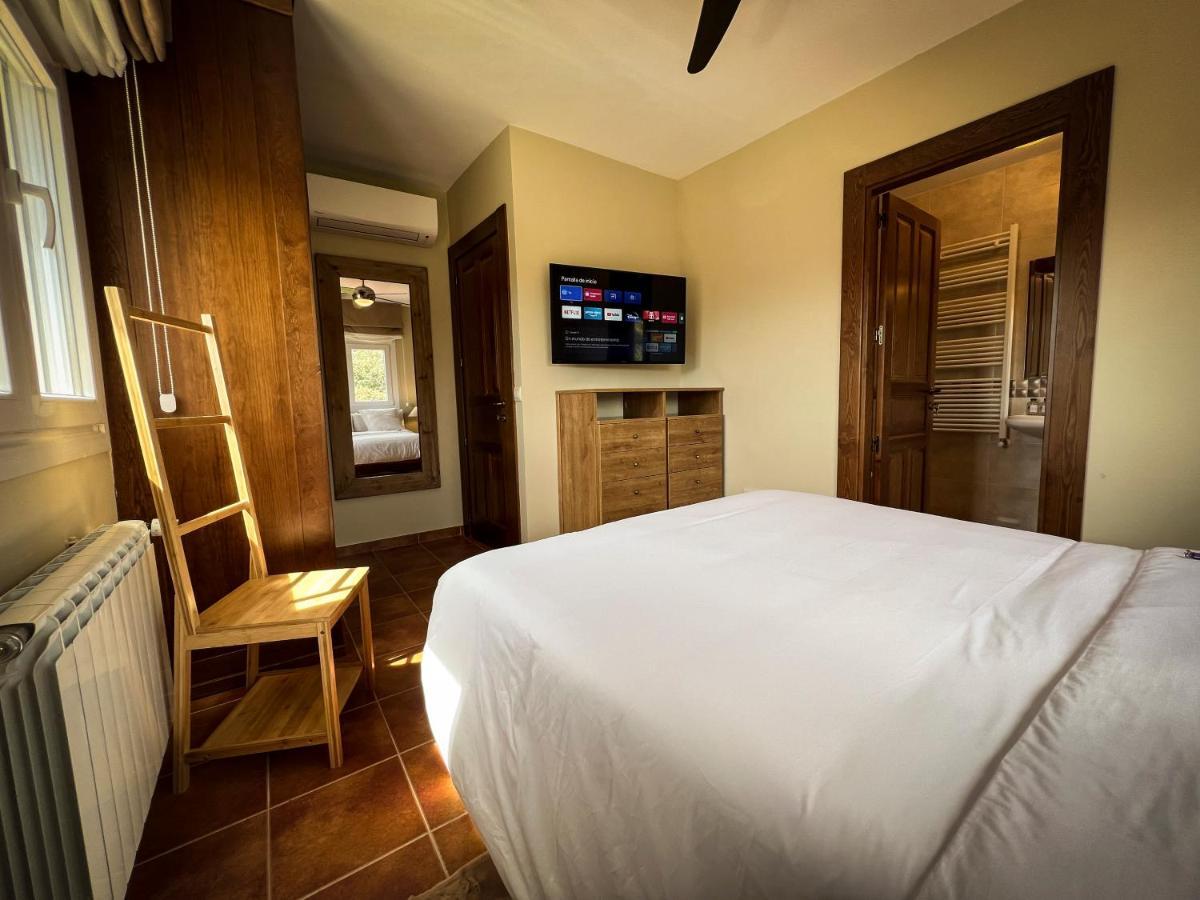 Adorable chalet en finca privada de 3 hectáreas Vila La Iglesuela Exterior foto